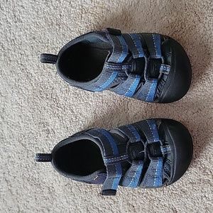 Toddler Keen Newport H2 Shoes sz 6